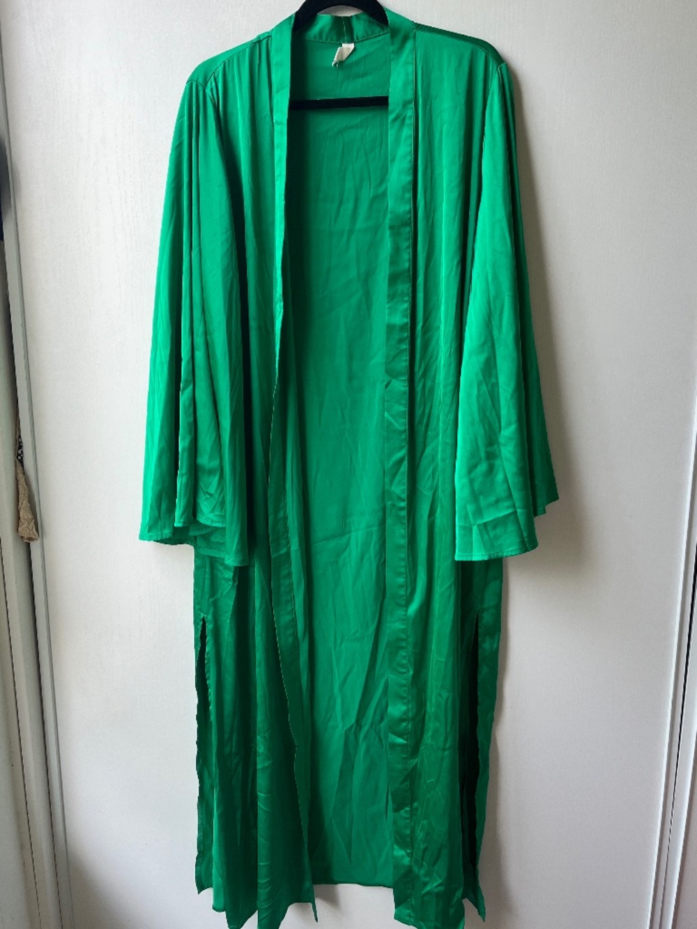 Bright Kelly Green Silky Kimono Robe, Primi, size L